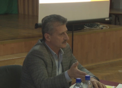 Депутат Константин Апостолиди отчитался перед анапскими избирателями Депутат Константин Апостолиди отчитался перед анапскими избирателями