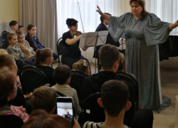 В Анапе прошла благотворительная новогодняя встреча для детей В Анапе прошла благотворительная новогодняя встреча для детей