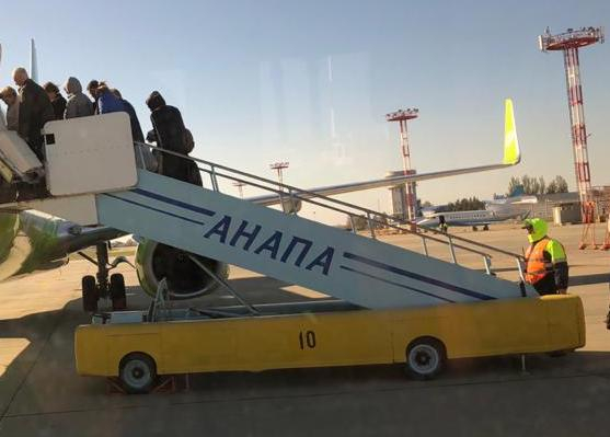 Из Анапы в Питер самолетом дешевле, чем поездом Из Анапы в Питер самолетом дешевле, чем поездом