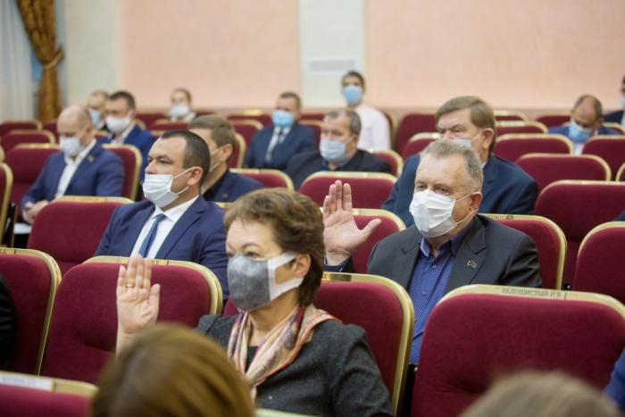 В Анапе утвердили 5 новых начальников управлений и двух глав сельских округов В Анапе утвердили 5 новых начальников управлений и двух глав сельских округов