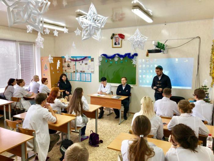 Анапские студенты-медики прошли «Маршрутом безопасности» Анапские студенты-медики прошли «Маршрутом безопасности»