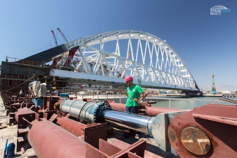 Скоро анапчане смогут поехать в Крым по новому мосту Скоро анапчане смогут поехать в Крым по новому мосту