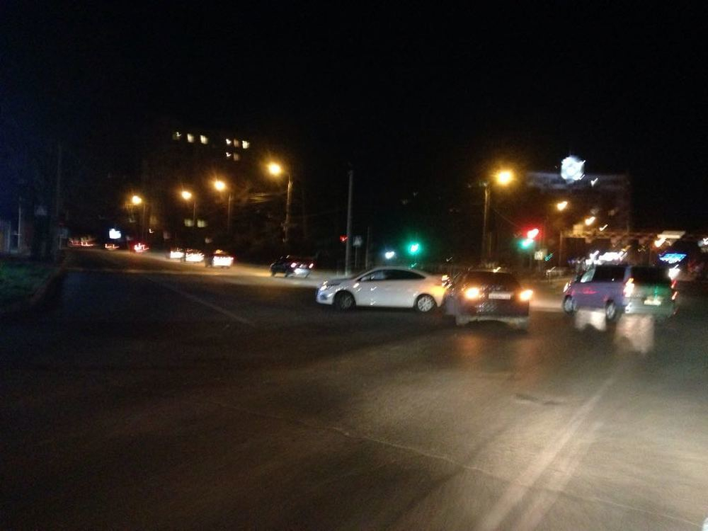 Две иномарки не поделили перекресток на Анапском шоссе и ул. Шевченко