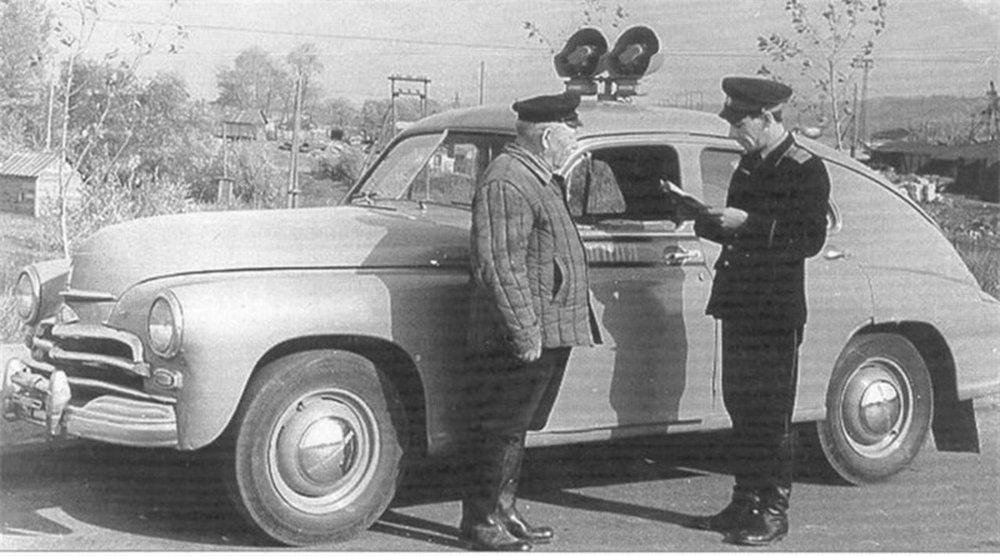 В июле 1965 в Анапу ежедневно прибывало порядка двух тысяч автомобилей
