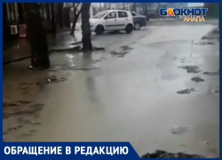 Крик о помощи из Витязево: "Мусор плывёт, подвал топит, выйти из подъездов нельзя!"