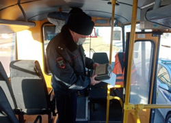 В Анапе полиция проверяет школьные автобусы 