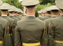 В защиту военнослужащих