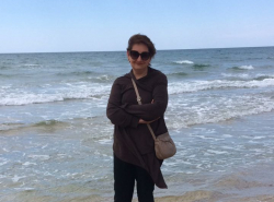Сибирячка Жанна Иванова рада встрече с Анапой, но недовольна замусоренными проходами к пляжам 