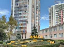 Что произошло с цветочными часами? Опять не работают!