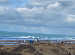 Море в Анапе из-за южного ветра вышло из берегов!