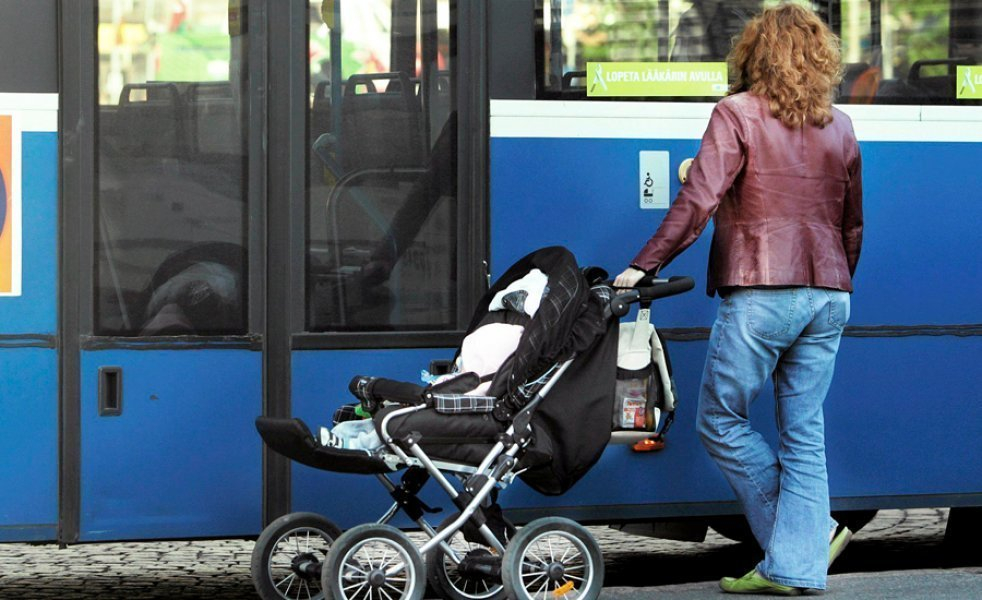 В Анапе женщину с младенцем выгнали с автобуса из-за коляски